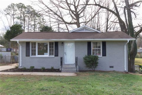834 Wilbrown Circle sold home in Homestead Park, Charlotte, NC