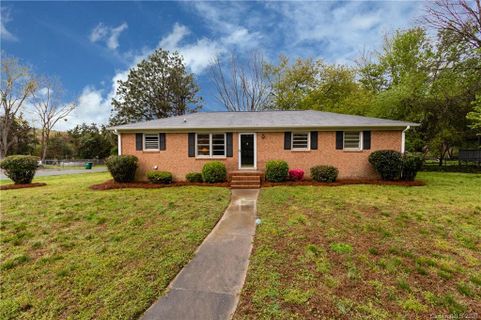 1227 Flowe Drive