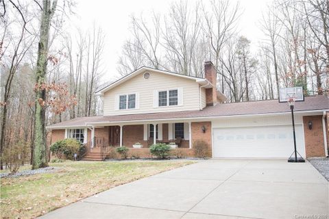 101 Sycamore Road 209
