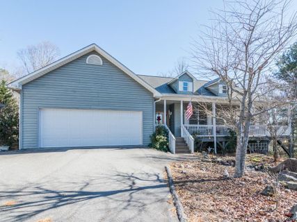 300 Moon Circle sold home in Whiskey Creek II, Brevard, NC