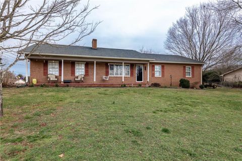 5711 Claridge Drive