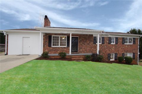 1779 Woodridge Circle
