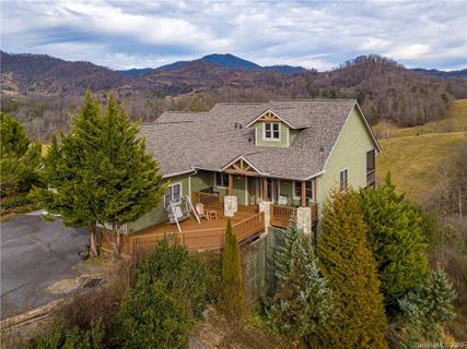 331 Everview Lane sold home in River Ridge Estates, Waynesville, NC