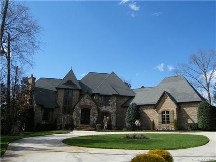 9008 Deer Valley Court