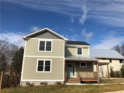 8 May Street sold home in Onteora, Asheville, NC