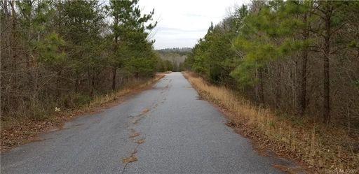 1974 Country Way sold home in Country Place, Hickory, NC