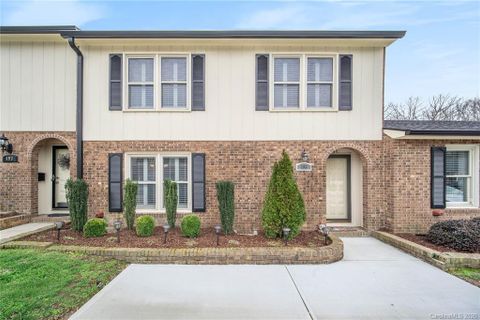 495 Camrose Circle