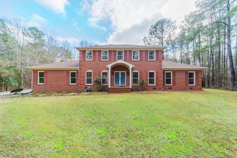 892 Pineview Lakes Road sold home in Pineview Lakes, Chester, SC