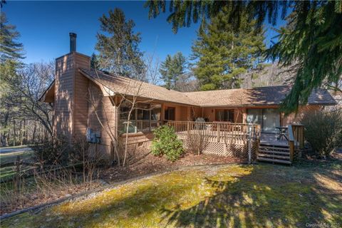254 Chestnut Walk Drive