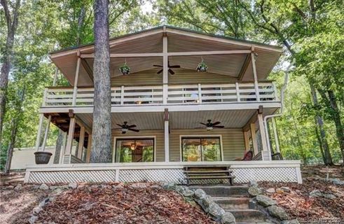 512 Deerfield Road