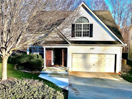 5004 Eagle Creek Drive R3