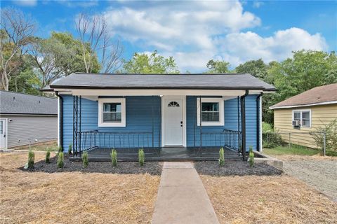 207 Wood Avenue