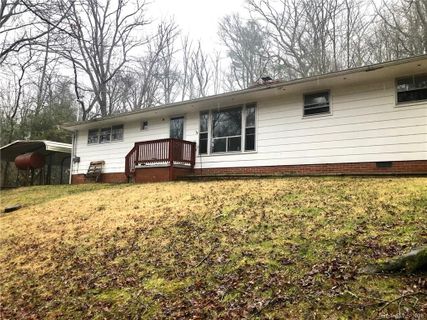 74 Laurel Avenue 8,9
