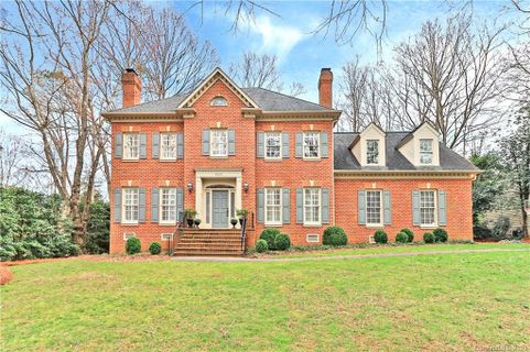 2523 Ballencourt Lane