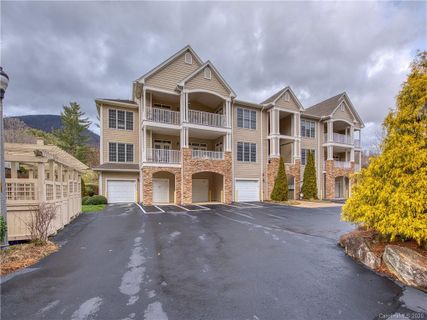 91 Glenview Lane 4040 sold home in Mountain Glen Condominium, Maggie Valley, NC