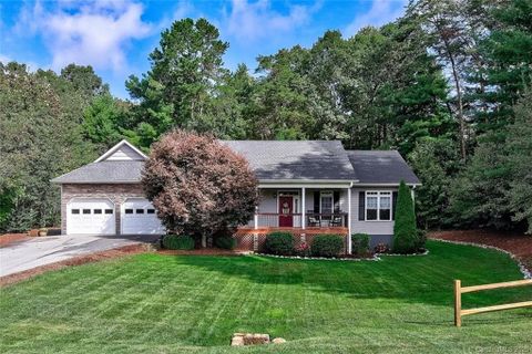 74 W Sunset Ridge Drive sold home in Sunset Ridge, Etowah, NC