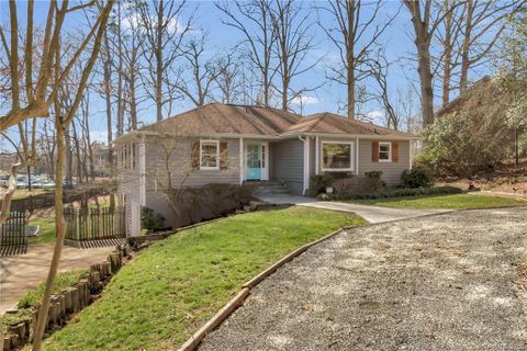 1528 Lumarka Drive