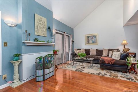 35 Maple Ridge Lane