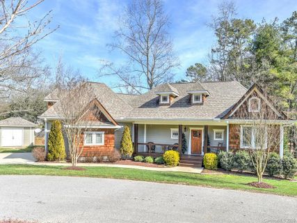 6 Oak Springs Drive sold home in Oak Springs, Arden, NC