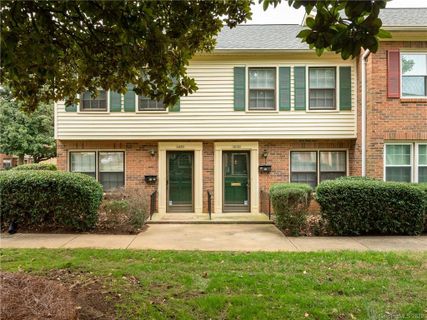 4638 Old Lantern Way