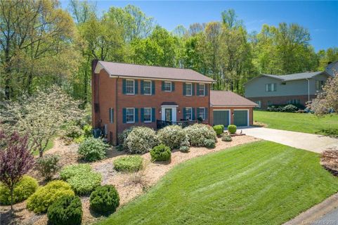 305 Inglewood Drive