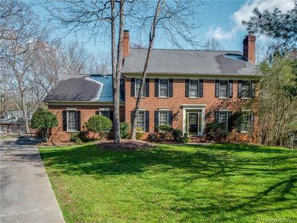 2204 Hogan Court