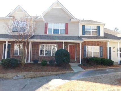 8092 Kennet Lane