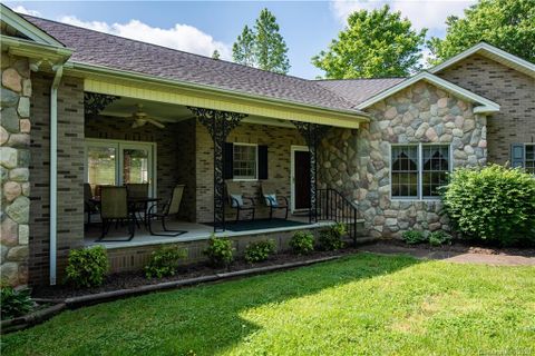 6441 Keeneland Trail sold home in Heatherbrook, Vale, NC