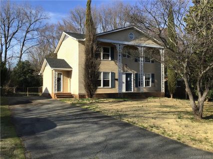 6215 Old Coach Road sold home in Eastway, Charlotte, NC