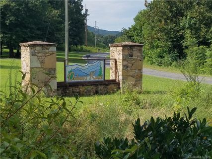 3 Dobsons Knob Loop 3-12, and 53-57 sold home in Dobsons Knob, Marion, NC