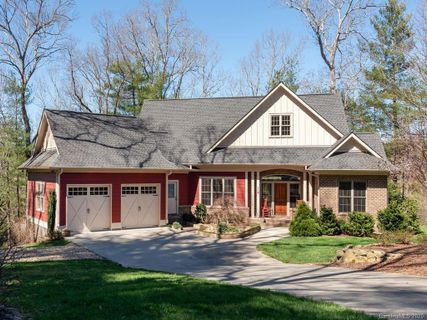116 Perry Place sold home in Ashley Place, Hendersonville, NC