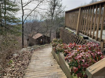 5611 Pine Ridge Drive