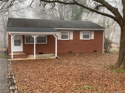 817 Circle View Drive