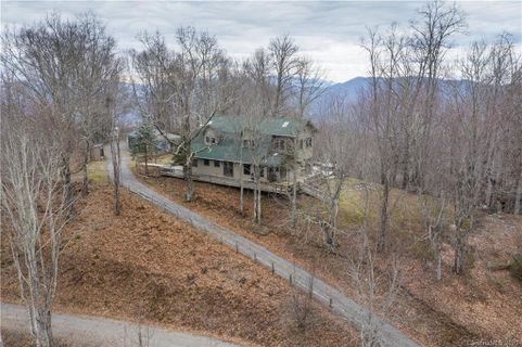 1735 Sacred Cove Drive sold home in Sacred Cove Estates, Clyde, NC