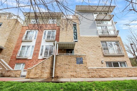 Previously sold for $253,000