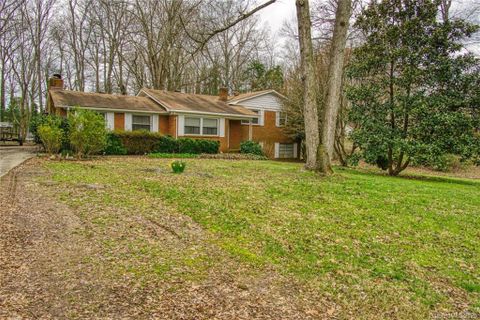 1200 Robinhood Circle