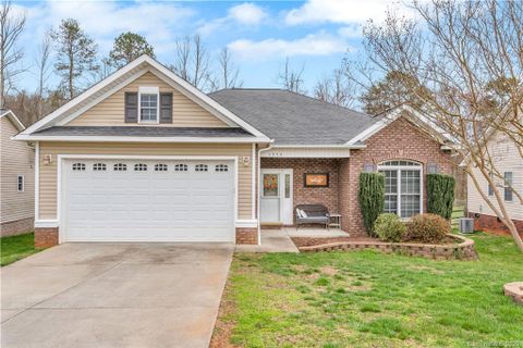 1528 Mayfair Drive