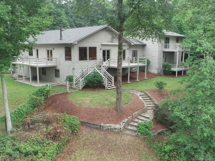 335 Wood Dale Drive sold home in Wood Dale, Hendersonville, NC
