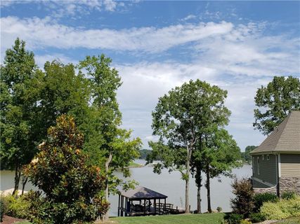 8042 Waterview Drive 16