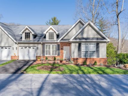 101 Poppy Lane 24