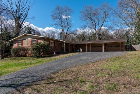 124 Dallas Lane
