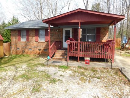 20 Watts Street sold home in Rosewood, York, SC