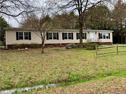 3606 Shadowcrest Drive