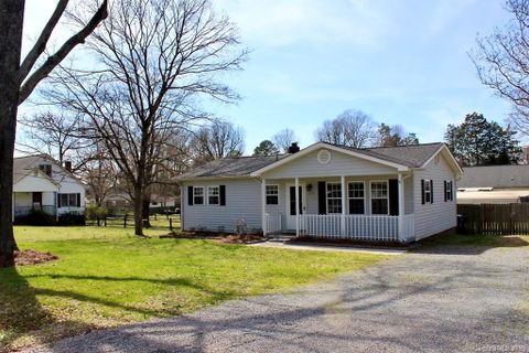 672 Jackson Terrace 13-15