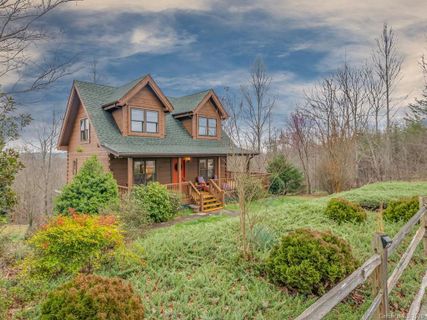 494 Laurel Lakes Parkway