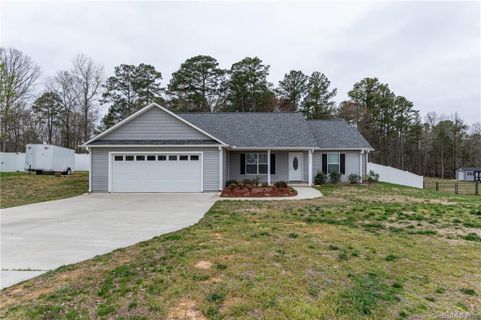 3240 Silver Fox Circle