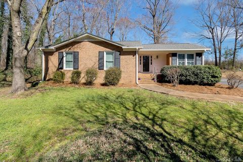 614 Hillsdale Drive 18