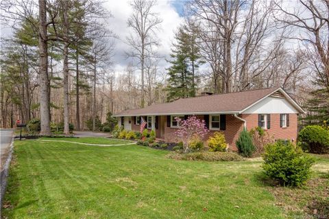 120 Echo Drive sold home in Echo Mountain, Hendersonville, NC