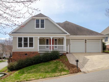 33 Creekside Way