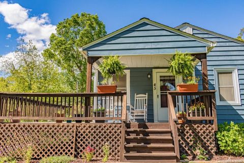 45 Eola Avenue
